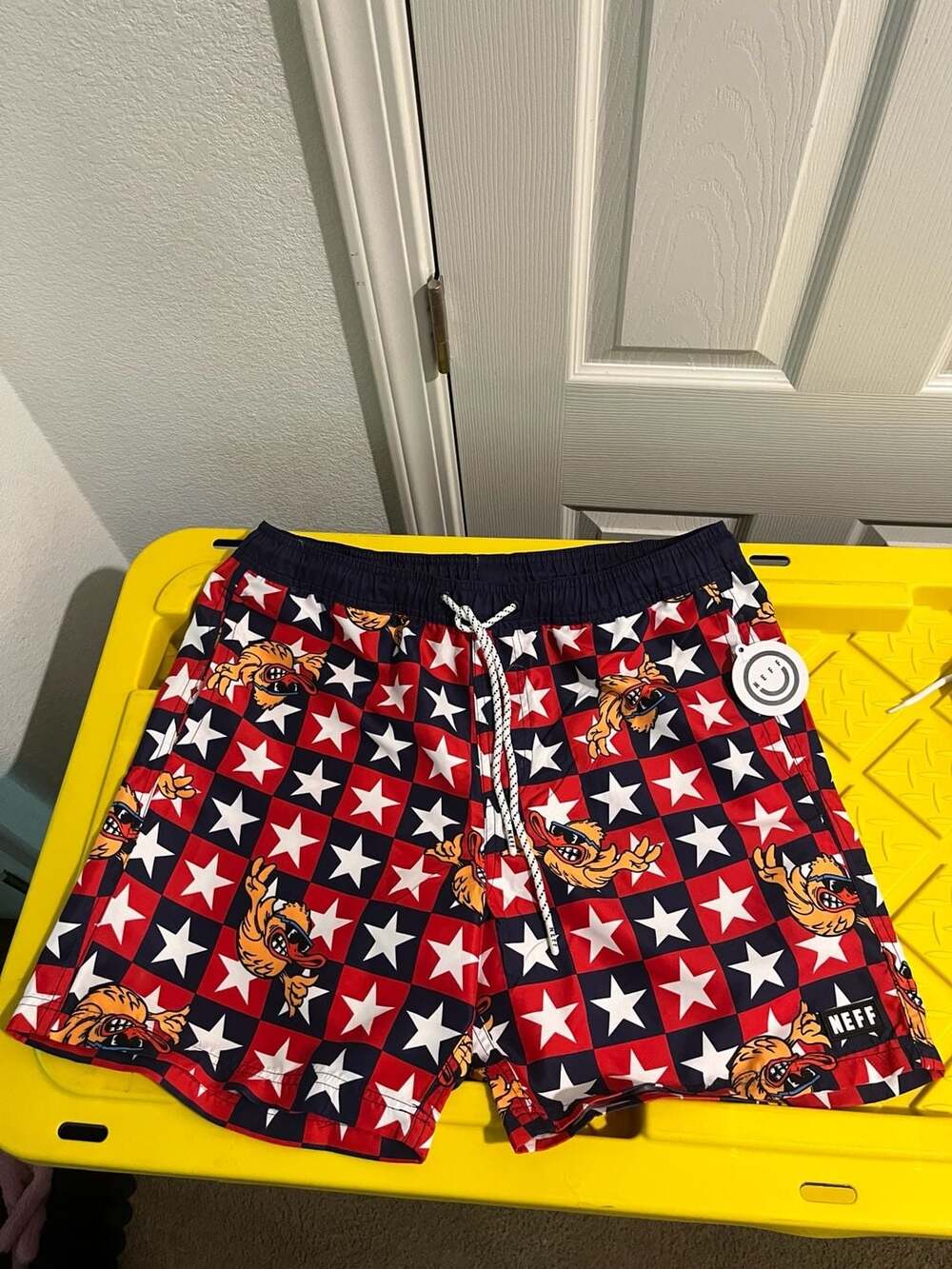 Neff Men's Large Swim Trunks Red White Blue Star Duck Print